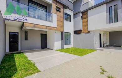 Imagem: A casa em condomínio possui 3 Dormitórios, 3 Banheiros, 2