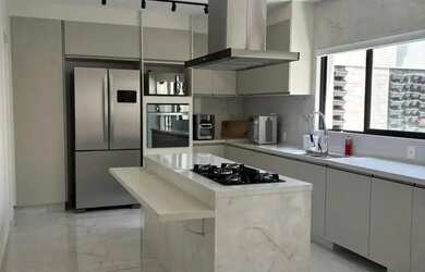 Imagem: A casa em condomínio possui 4 Dormitórios, 5 Banheiros e 300m²