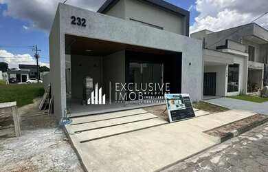 Imagem: A casa em condomínio possui 3 Dormitórios, 2 Banheiros, 1