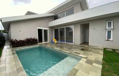 Imagem: A casa em condomínio possui 3 Dormitórios, 4 Banheiros, 2