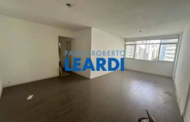 Imagem: O apartamento possui 2 Dormitórios, 2 Banheiros, 98m² de Área