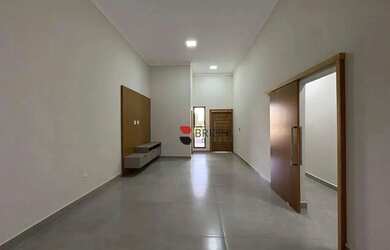 Imagem: A casa em condomínio possui 3 Dormitórios, 4 Banheiros, 4