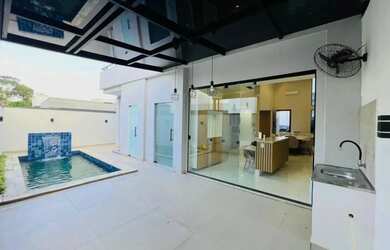 Imagem 11: Duplex de Alto Padrão Semi-Mobiliada, 100 Climatizada e Piscina Exclusiva