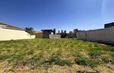 Imagem: O terreno possui 506m² de Área e está localizado em City