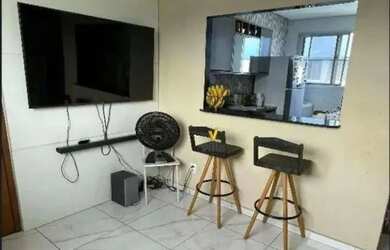 Imagem: O apartamento possui 2 Dormitórios, 1 Banheiro, 1 Vaga na garagem