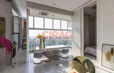 Imagem: O apartamento possui 2 Dormitórios, 2 Banheiros, 2 Vagas na