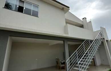 Imagem: Casa nova alto padrão com planejados