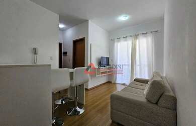 Imagem: O apartamento possui 2 Dormitórios, 1 Banheiro, 1 Vaga na garagem