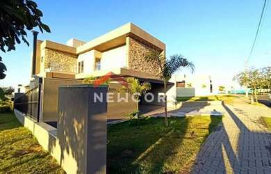 Imagem: A casa em condomínio possui 3 Dormitórios, 5 Banheiros, 2