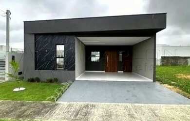 Imagem: A casa em condomínio possui 3 Dormitórios, 2 Banheiros, 2