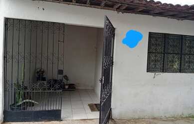 Imagem: A casa possui 2 Dormitórios, 1 Banheiro e está localizado