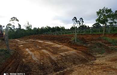 Imagem: O terreno possui 2000m² de Área e está localizado em São