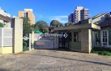 Imagem: A casa em condomínio possui 2 Dormitórios, 2 Banheiros, 1