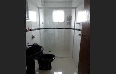 Imagem: A casa em condomínio possui 3 Dormitórios, 2 Banheiros, 2