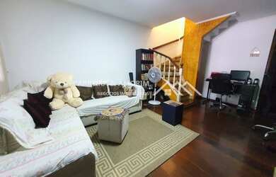 Imagem: A casa possui 2 Dormitórios, 2 Banheiros, 1 Vaga na garagem