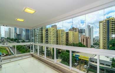 Imagem: O apartamento possui 4 Dormitórios, 5 Banheiros, 4 Vagas na