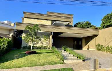 Imagem: A casa em condomínio possui 4 Dormitórios, 5 Banheiros, 3