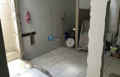 Imagem 6: Loja com 452m localizada na Rua 15 de Novembro, ao lado do Cart rio Eleitoral...