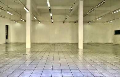 Imagem: O depósito possui 508m² de Área e está localizado em Vila