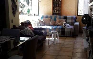 Imagem: O apartamento possui 4 Dormitórios, 3 Banheiros, 2 Vagas na