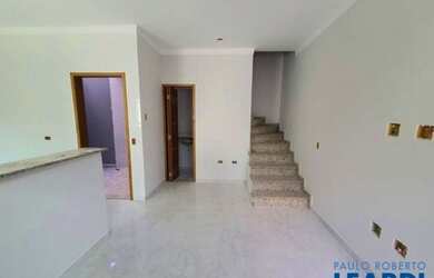 Imagem: A casa possui 2 Dormitórios, 3 Banheiros, 2 Vagas na garagem