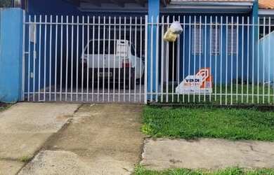 Imagem: A casa possui 2 Dormitórios, 1 Banheiro, 1 Vaga na garagem