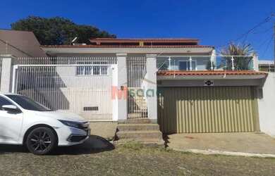 Imagem: A casa em condomínio possui 4 Dormitórios, 3 Banheiros, 3