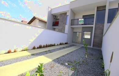 Imagem: A casa possui 2 Dormitórios, 1 Banheiro, 2 Vagas na garagem