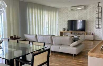 Imagem: O apartamento possui 4 Dormitórios, 5 Banheiros, 4 Vagas na