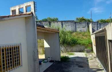 Imagem: A casa em condomínio à venda possui 2 Dormitórios, 1 Banheiro