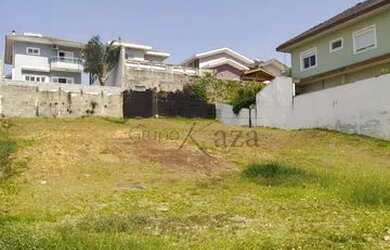 Imagem: O terreno possui 300m² de Área e está localizado em Urbanova