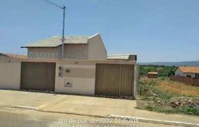 Imagem: A casa possui 2 Dormitórios, 1 Banheiro, 3 Vagas na garagem