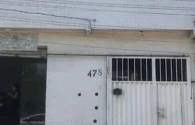 Imagem 1: Troco 3 casas e. Uma loja garagem