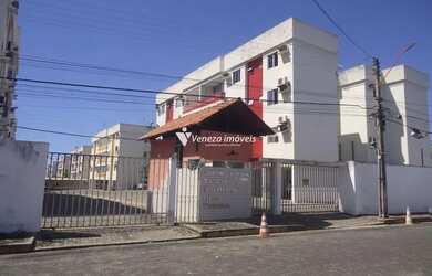 Imagem: O apartamento possui 3 Dormitórios, 1 Banheiro, 2 Vagas na