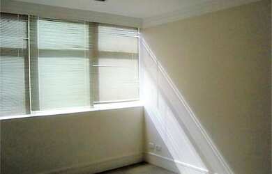 Imagem: O depósito possui 3 Vagas na garagem, 224m² de Área e está