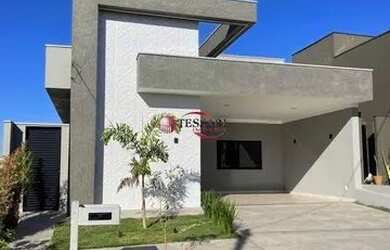 Imagem: A casa em condomínio possui 3 Dormitórios, 3 Banheiros, 2