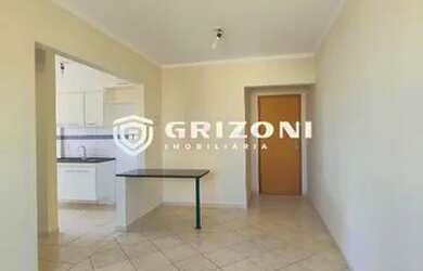 Imagem: O apartamento possui 1 Dormitório, 1 Banheiro, 1 Vaga na garagem