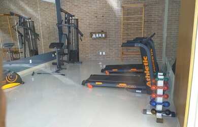 Imagem: O apartamento possui 2 Dormitórios, 2 Banheiros, 1 Vaga na