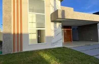 Imagem: A casa à venda possui 3 Dormitórios, 3 Banheiros, 4 Vagas