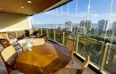 Imagem: O apartamento na cobertura possui 4 Dormitórios, 5 Banheiros