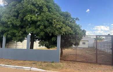 Imagem: A casa em condomínio possui 2 Dormitórios, 1 Banheiro, 5 Vagas