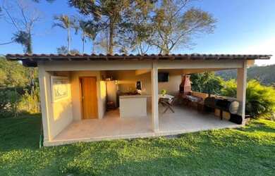 Imagem 4: Imóvel em Itaipava com 2 casas, 2 flets, piscina e terreno 5.172,29 m²