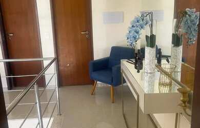 Imagem 8: Casa de condomínio para aluguel possui 320 metros quadrados com 4 quartos