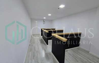 Imagem: O depósito possui 1 Vaga na garagem e 36m² de Área e está