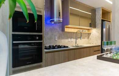 Imagem: O apartamento possui 4 Dormitórios, 4 Banheiros, 3 Vagas na