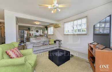 Imagem 7: Casa com Piscina, Elevador e 3 vagas de garagem no bairro Chácara das Pedras!