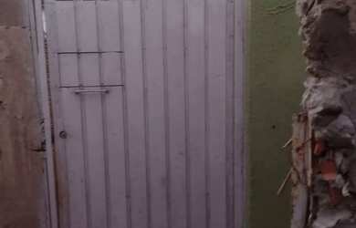 Imagem: A casa possui 1 Dormitório, 1 Banheiro e está localizado