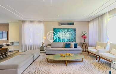 Imagem: A casa em condomínio possui 4 Dormitórios, 5 Banheiros, 5