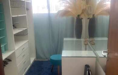 Imagem 6: Casa de condomínio para aluguel possui 320 metros quadrados com 4 quartos