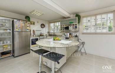 Imagem 12: Casa com Piscina, Elevador e 3 vagas de garagem no bairro Chácara das Pedras!